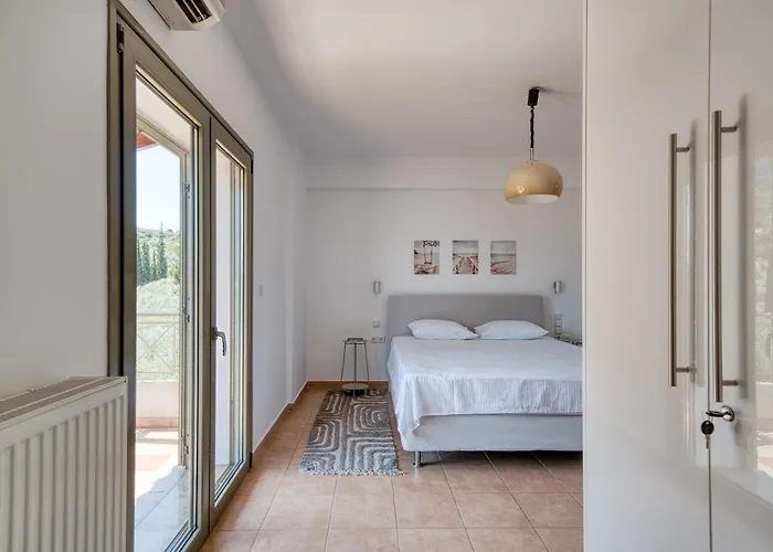 Villa Hills, Spectacular Sea View